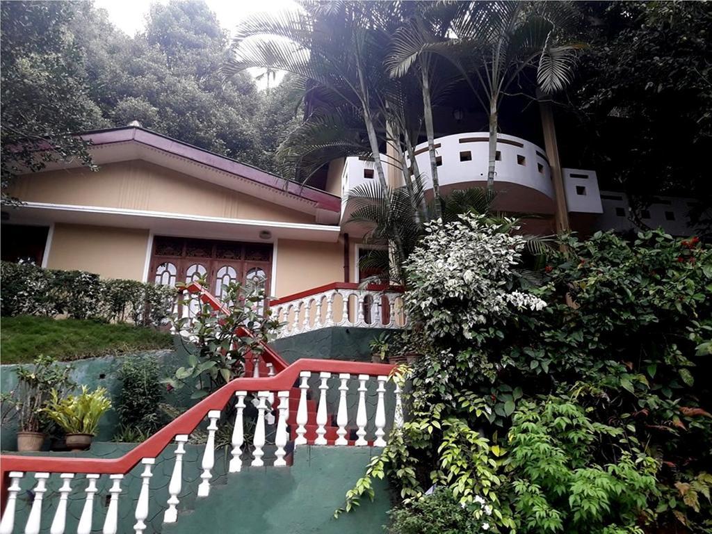 Greenwood Kandy Homestay Bagian luar foto
